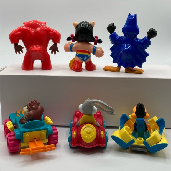 Vintage McDonald’s 1992 Looney Tunes Quack-Up Cars (3) and 1991 Looney Tunes (3) - Picture 7 of 7